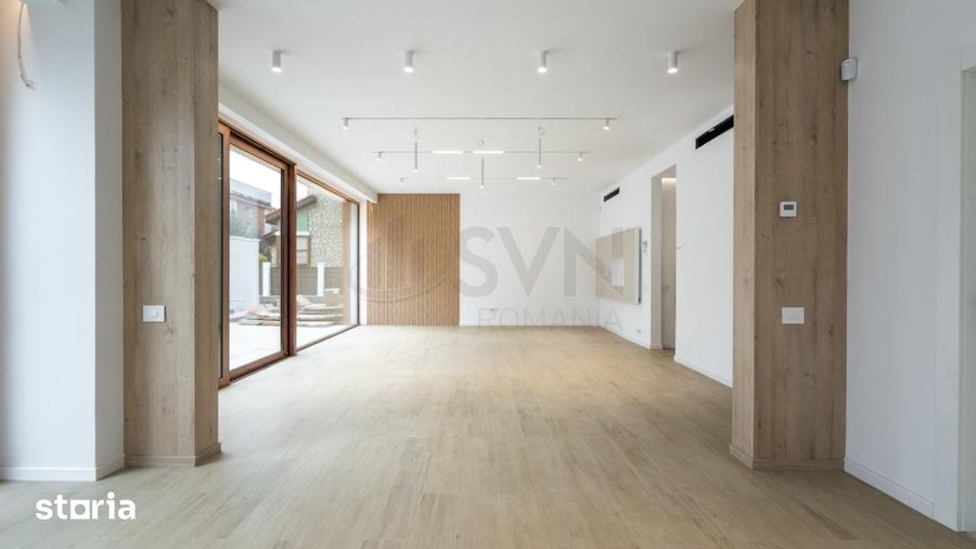 Casă cu 6 camere cu Teren 425 Mp în Central