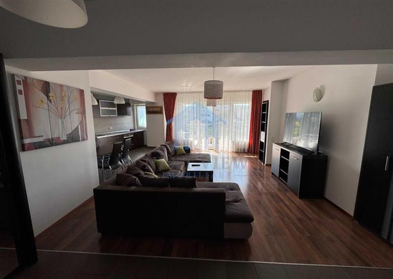 Apartament cu 2 camere decomandat în Plopilor