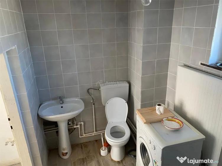 Casă cu 3 camere cu Teren 500 Mp în Cristian