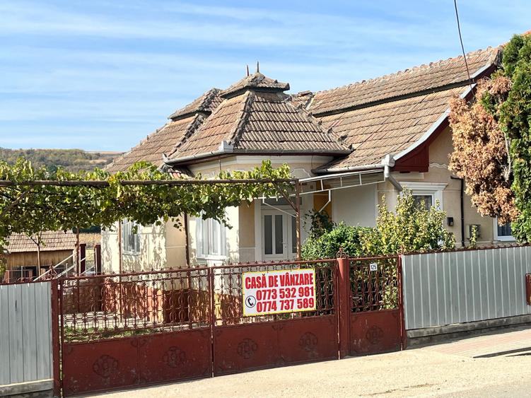 Casă cu 3 camere în Tritenii de Jos