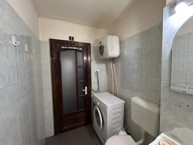 Apartament cu 2 camere decomandat în Confecții