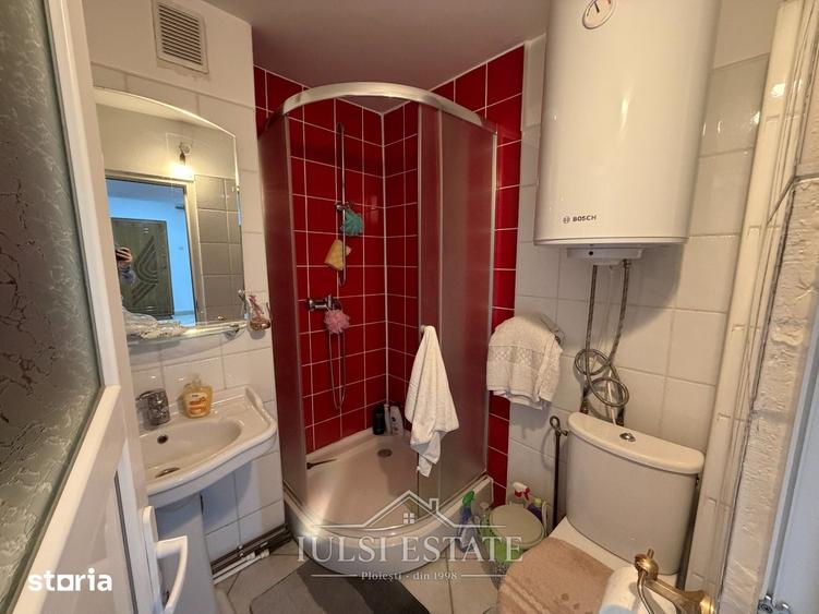 Apartament cu 3 camere decomandat în Bucov