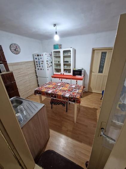 Casă individuală cu 3 camere cu Canalizare în Lunca