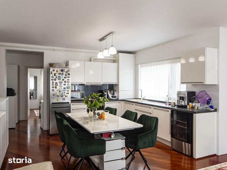Apartament cu 2 camere semidecomandat, mobilat în Borhanci