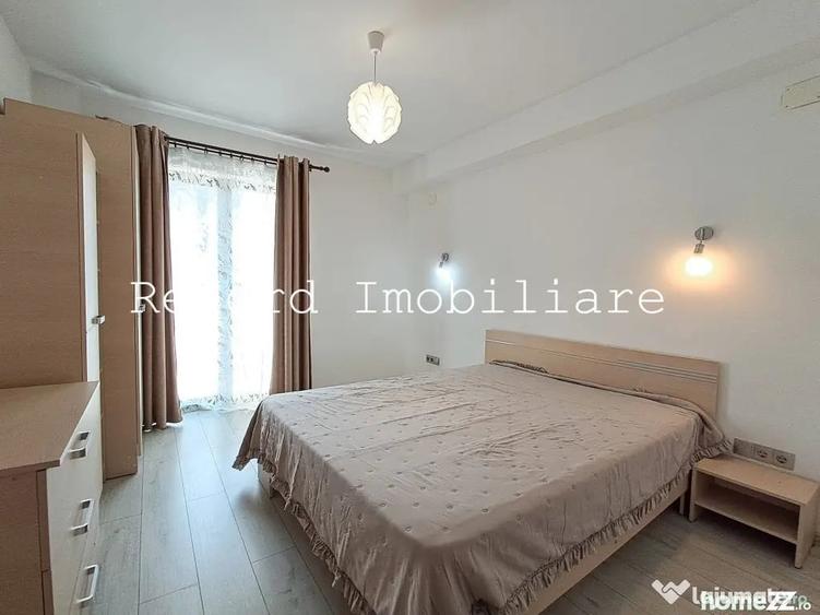Apartament cu 3 camere semidecomandat în Mărăști