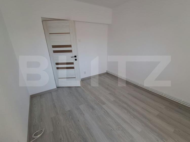 Apartament cu 2 camere decomandat în Bicaz