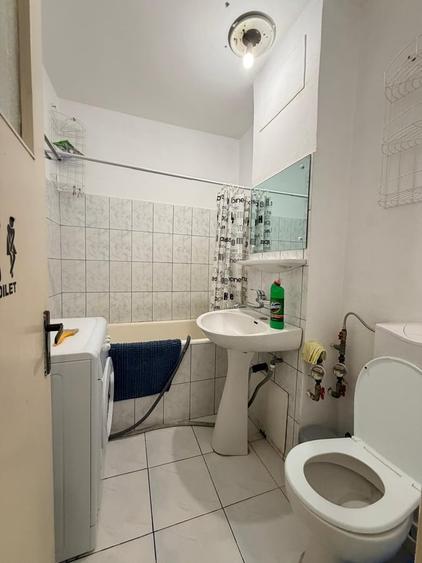 Garsonieră semidecomandată în Titan