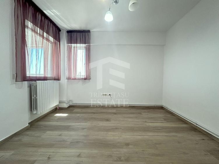 Apartament cu 4 camere semidecomandat, mobilat în ICIL
