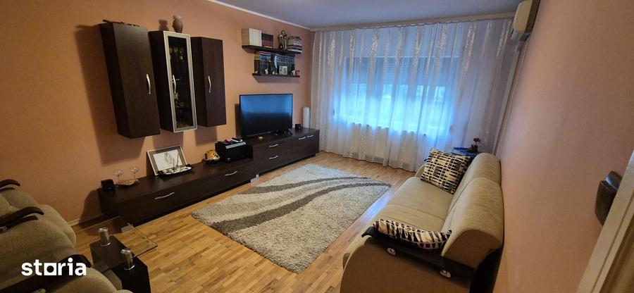 Apartament cu 2 camere în Piața Centrală
