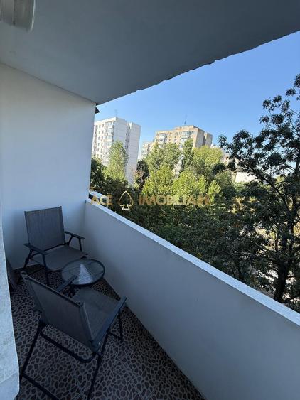 Apartament cu 3 camere decomandat, mobilat în Drumul Taberei