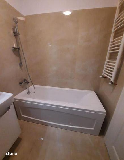 Apartament cu 2 camere, mobilat în Central