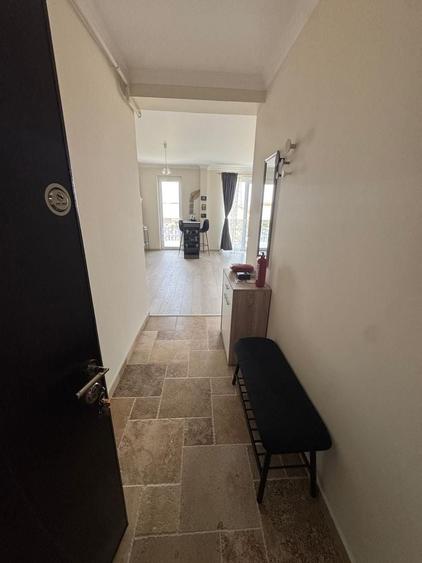 Apartament cu 2 camere decomandat, mobilat în Girocului
