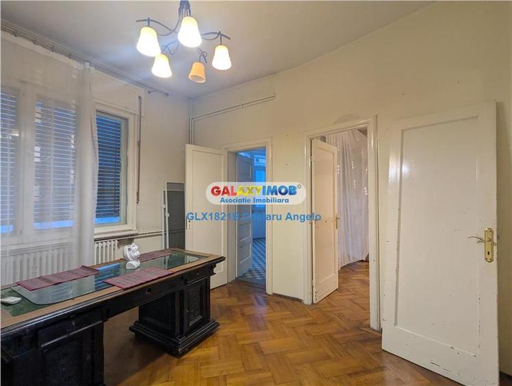 Unirii apartament 7 camere,suprafata utila 198 mp,stare bună - 1