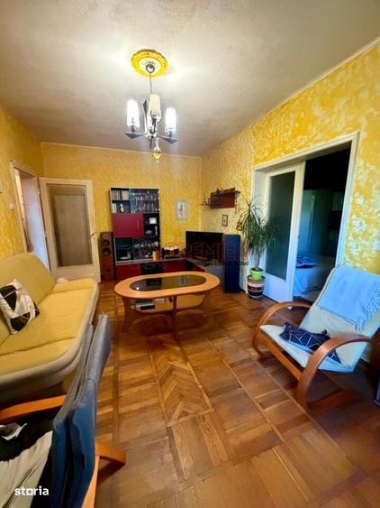 Apartament cu 2 camere semidecomandat în Giurgiului