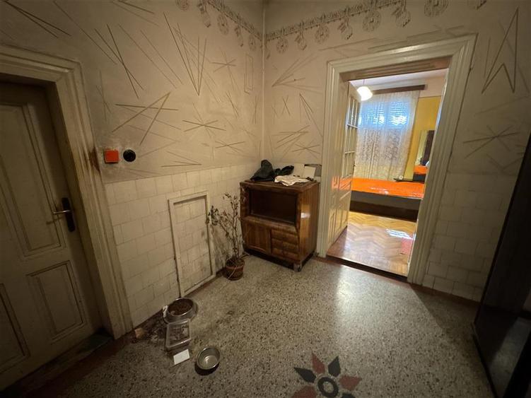 Casă cu 4 camere cu Teren 411 Mp în Cantemir