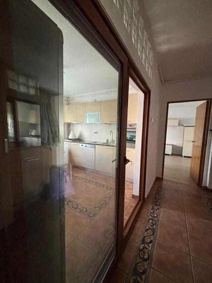 Apartament 2 camere in Tei -Lizeanu, Strada Deleni, Centrala termica, Spatios, decomandat - 1
