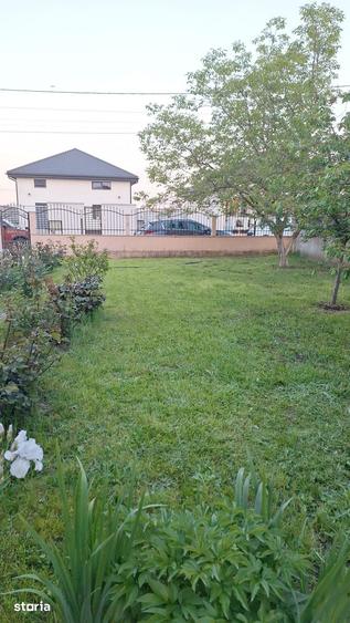 Casă cu 6 camere cu Teren 950 Mp în Central