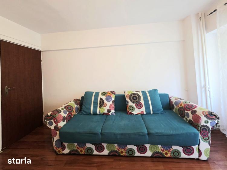 Apartament cu 2 camere decomandat în Nicolina
