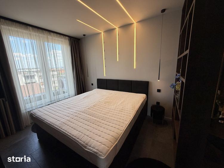Apartament cu 4 camere în Unirii