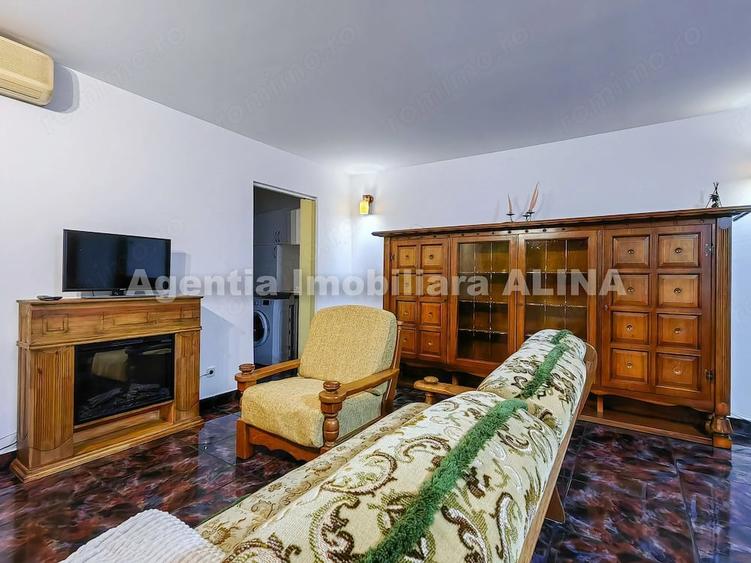 Apartament cu 3 camere semidecomandat în Împăratul Traian