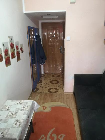 Garsonieră decomandată în Micro 19