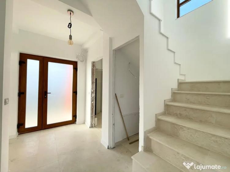 Casă cu 4 camere cu Teren 470 Mp în Calea Urseni