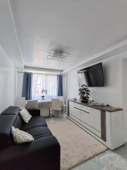 Apartament cu 2 camere semidecomandat în Central