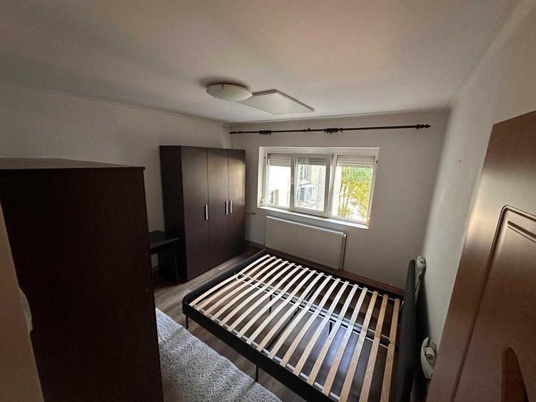 Apartament cu 2 camere decomandat în Bârzești