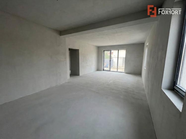 Apartament cu 2 camere decomandat în Giroc