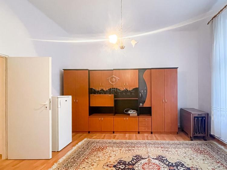 Apartament cu 2 camere decomandat, mobilat în Semicentral