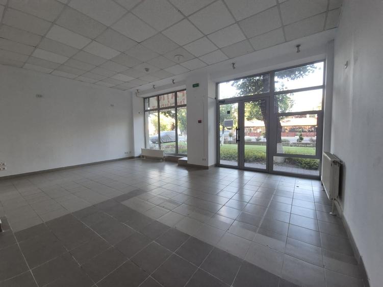 Spațiu comercial, de 99 mp, în Ultracentral