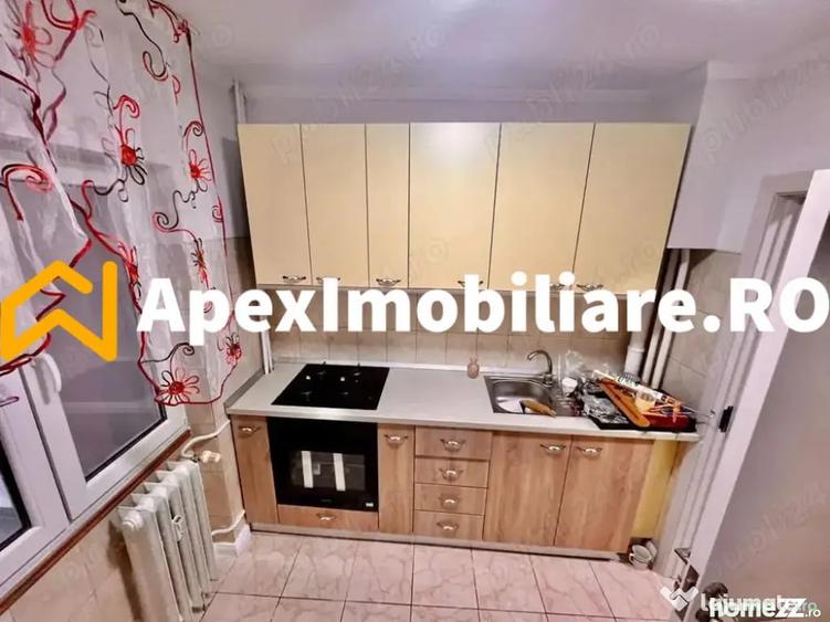 Apartament cu 3 camere decomandat, mobilat în Pantelimon