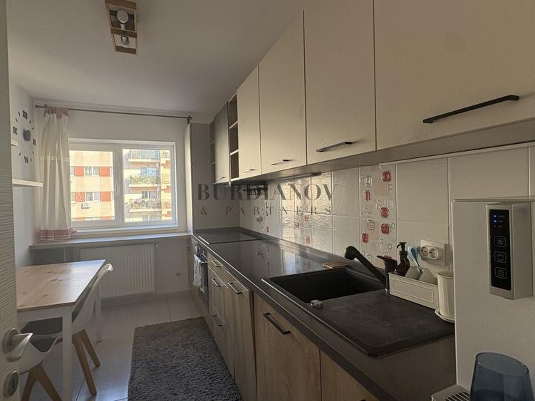 Apartament cu 3 camere în Theodor Pallady