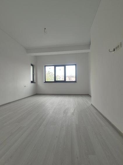 Casa 5 Camere,  Curte, Loc de Parcare,Terasa Circulabila - 7