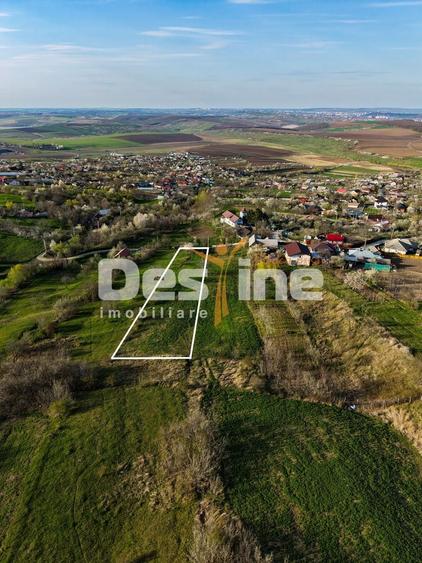 Teren Construcții intravilan de 2091 mp, în Mogoșești