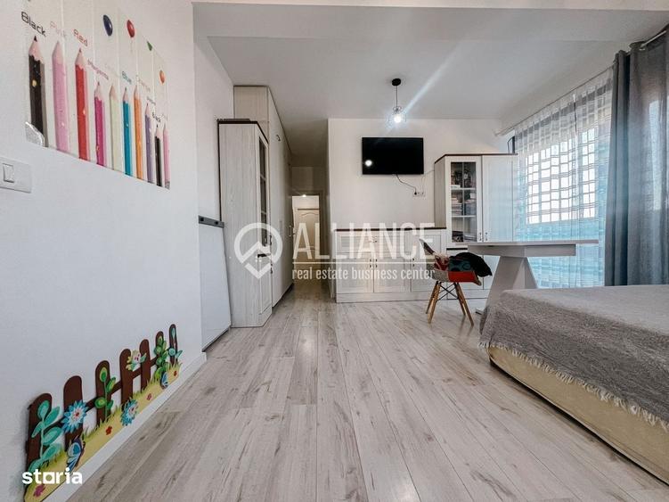 Apartament cu 3 camere în Palazu Mare
