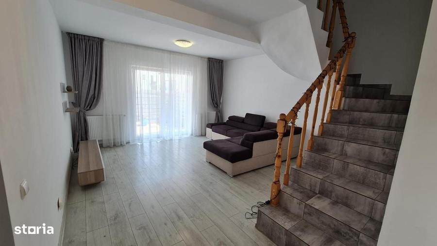 Casă cu 4 camere în Tunari