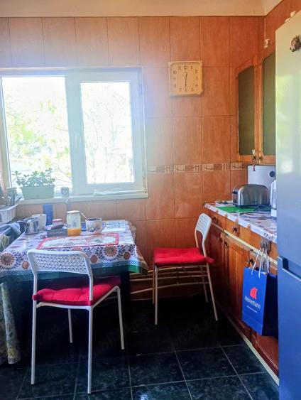 Casă cu 3 camere cu Teren 390 Mp în Central