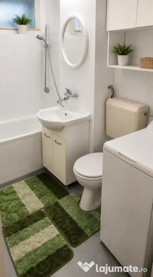 Apartament cu 2 camere nedecomandat în Astra
