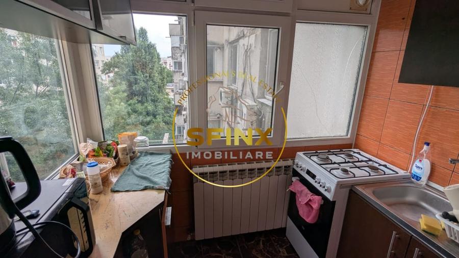 Apartament cu 4 camere decomandat, mobilat în Apărătorii Patriei