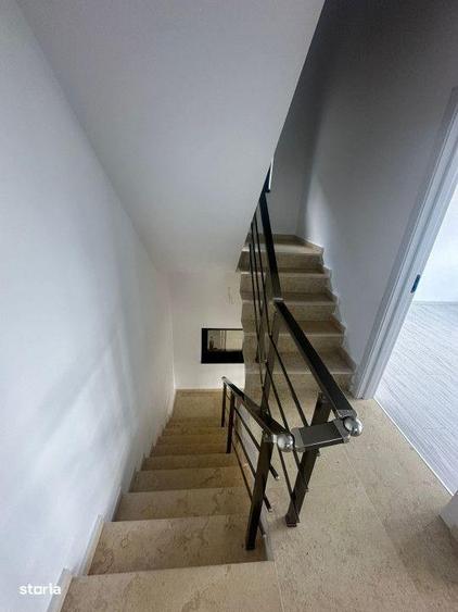 Casă cu 6 camere cu Teren 280 Mp în Central
