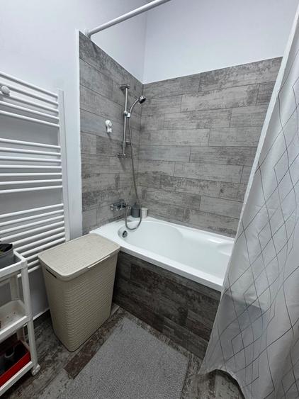 Apartament cu 2 camere decomandat în Berceni