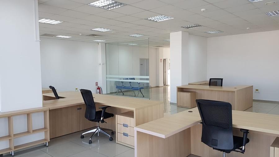 Spațiu comercial, de 241 mp, în Central
