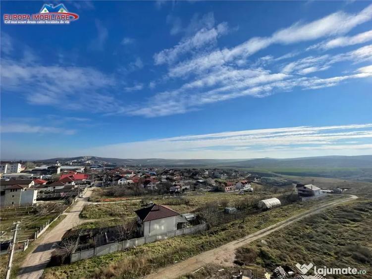 Apartament cu 2 camere decomandat în C5