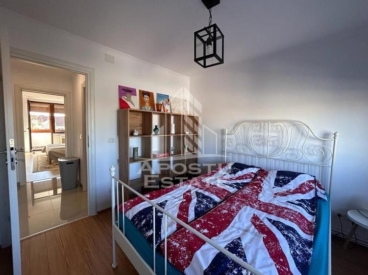 Apartament cu 3 camere semidecomandat, mobilat în Central