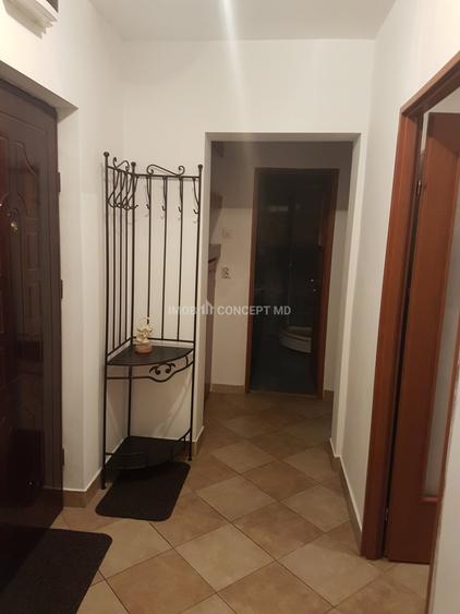 Apartament cu 2 camere decomandat, mobilat în P-ța Mihai Viteazu