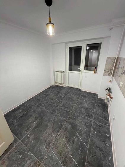 Apartament cu 2 camere decomandat în Școlilor
