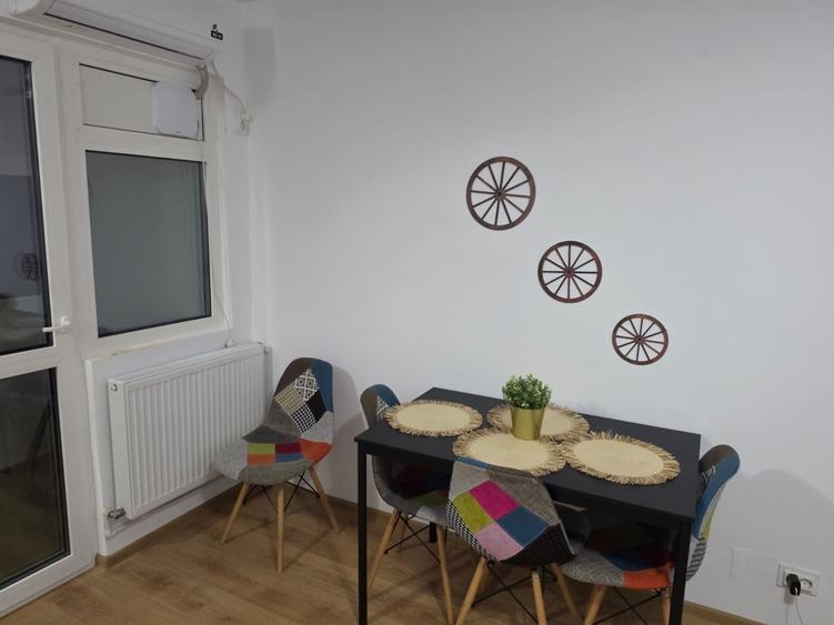 Apartament cu 2 camere decomandat în Exterior Vest