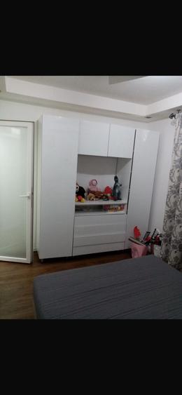 Apartament cu 2 camere semidecomandat în Micro 14