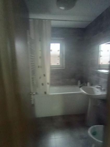 Inchiriez apartament 2 cam - 1